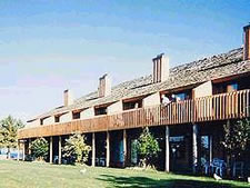 Breezy Shores Resort & Beach Club in Detroit Lakes, Minnesota
