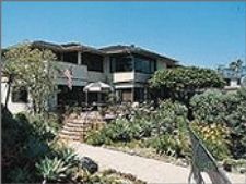 Laguna Shores in Laguna Beach, California