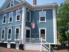 Mariner House in Nantucket, Massachusetts
