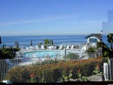Wave Crest in Del Mar, California