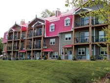 GeoHoliday Heights in St.-Hippolyte, Quebec, Canada