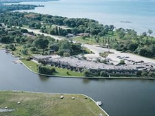 Harbour Inn and Resort Club in Brechin, Ontario, Canada
