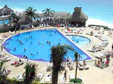 Golden Shores & Crown Paradise Club in Cancun, Mexico