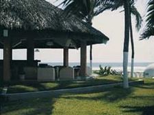 Canadian Resorts - Marparaiso Queen in Acapulco, Mexico