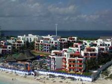 El Pueblito Beach Resort in Cancun, Mexico