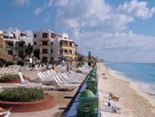 El Pueblito Beach Resort in Cancun, Mexico